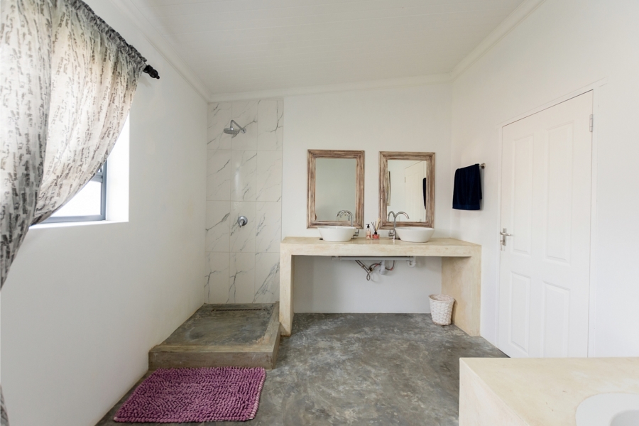 7 Bedroom Property for Sale in Jacobsbaai Western Cape